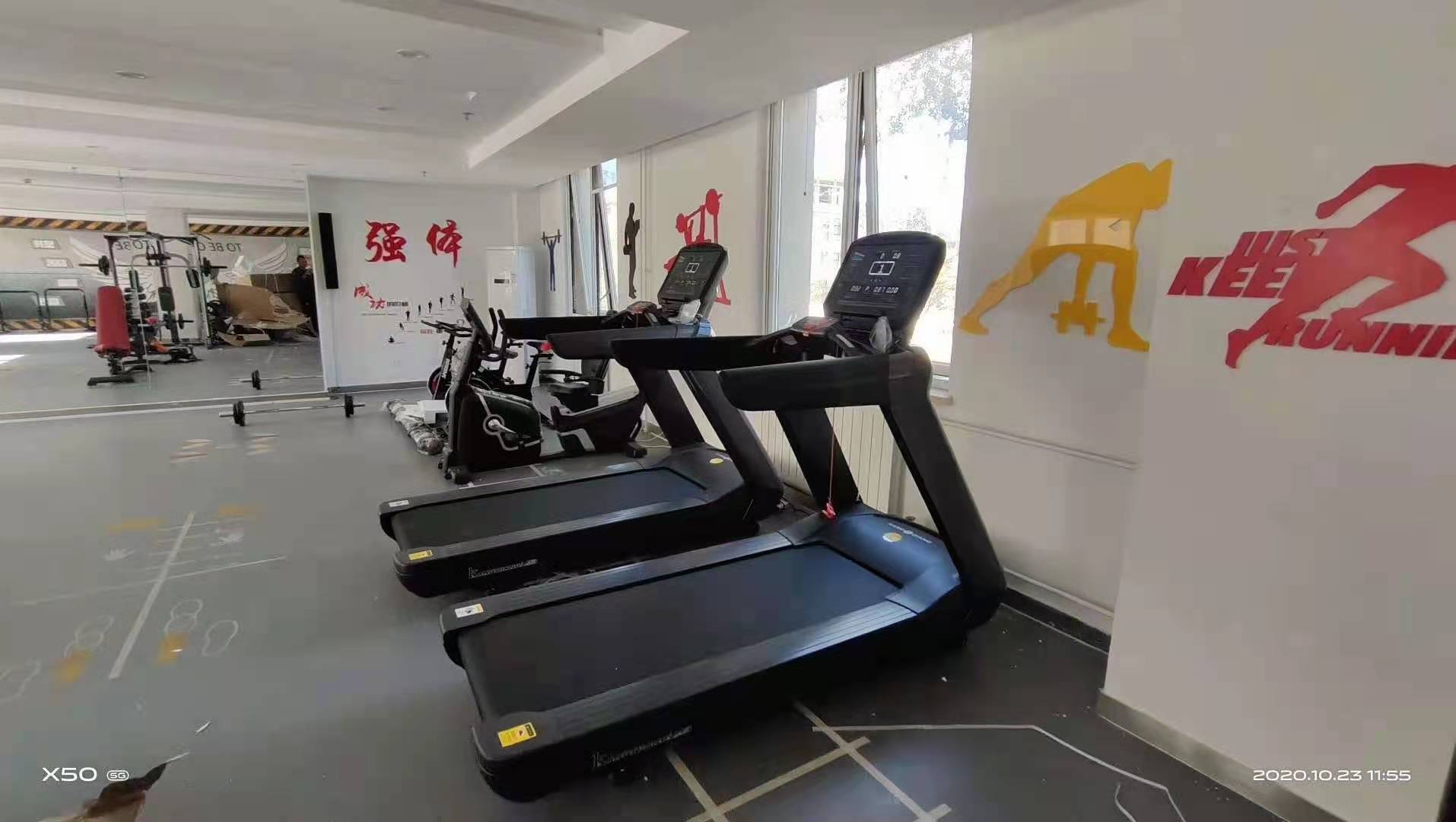 羞羞麻豆国产精品1区2区3区跑步