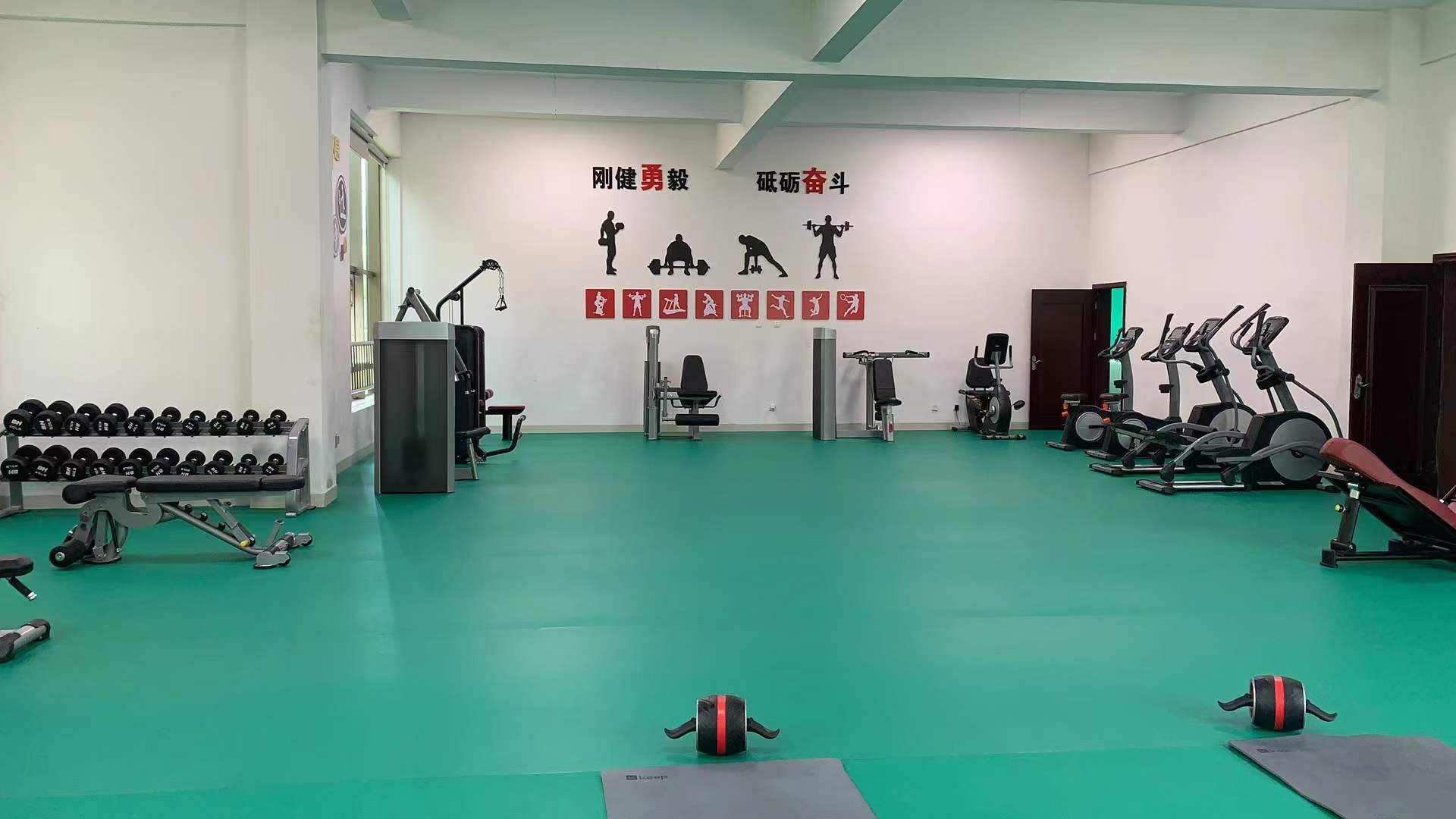 羞羞麻豆国产精品1区2区3区和椭圆机